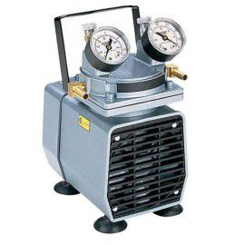 Bomba de vacío de alta capacidad, con manómetro, regulador y alivio; 1,0 cfm, 24"Hg, 220 VCA Gast DOA-P504-BN