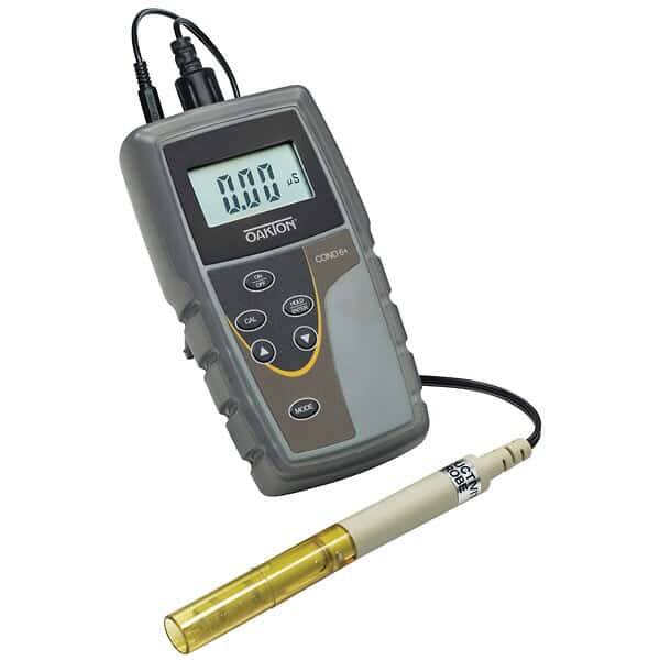 Kit de medidor CON 6+ e informe de calibración rastreable NIST Oakton 35604-05