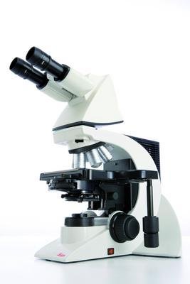 Microscopio DM1000 Leica