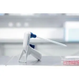 Pipeteador Electrónico Monocanal / Eppendorf Easypet 3 / 4430000018