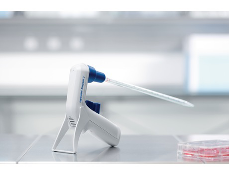 Pipeteador Electrónico Monocanal / Eppendorf Easypet 3 / 4430000018