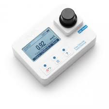 Fotómetro portátil de cloro libre y total con CAL Check (estándar de calibración) Hanna Instruments HI97711